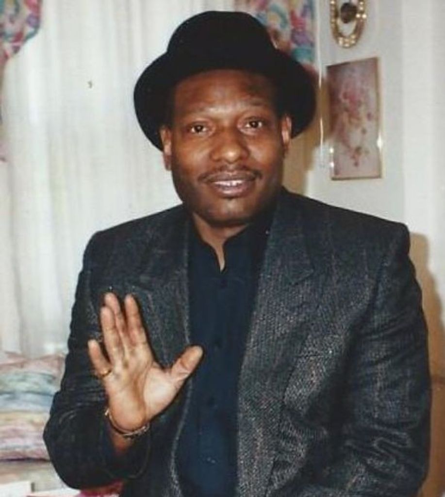 Derrick Cornell Hall Profile Photo
