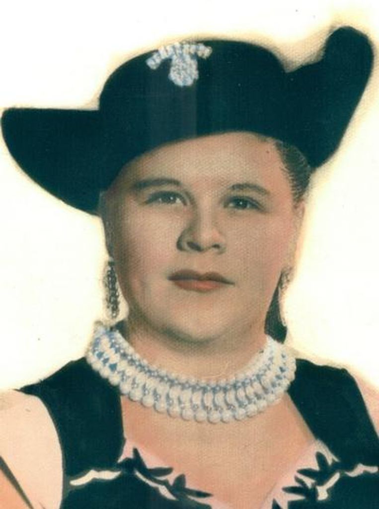 Teresa Paredes Olivarez Profile Photo