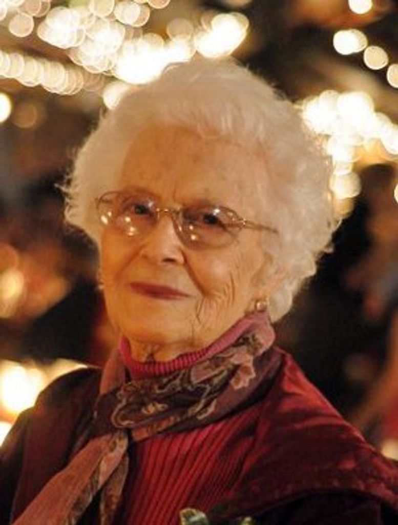 Elaine  Medlin