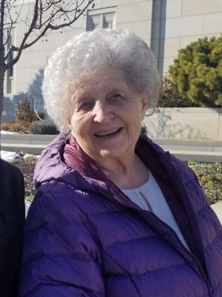 Sue Soderquist Hyer Profile Photo