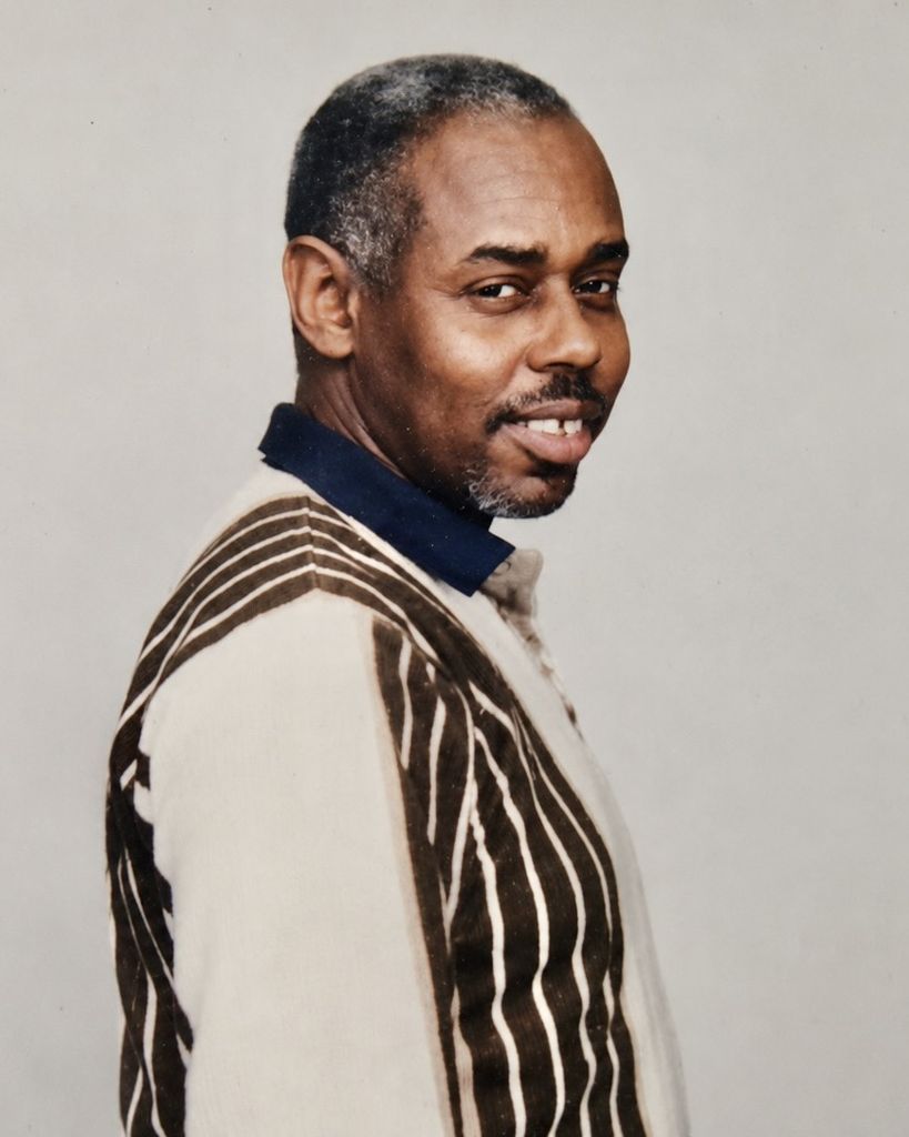 Robert Earl London (Bobby)
