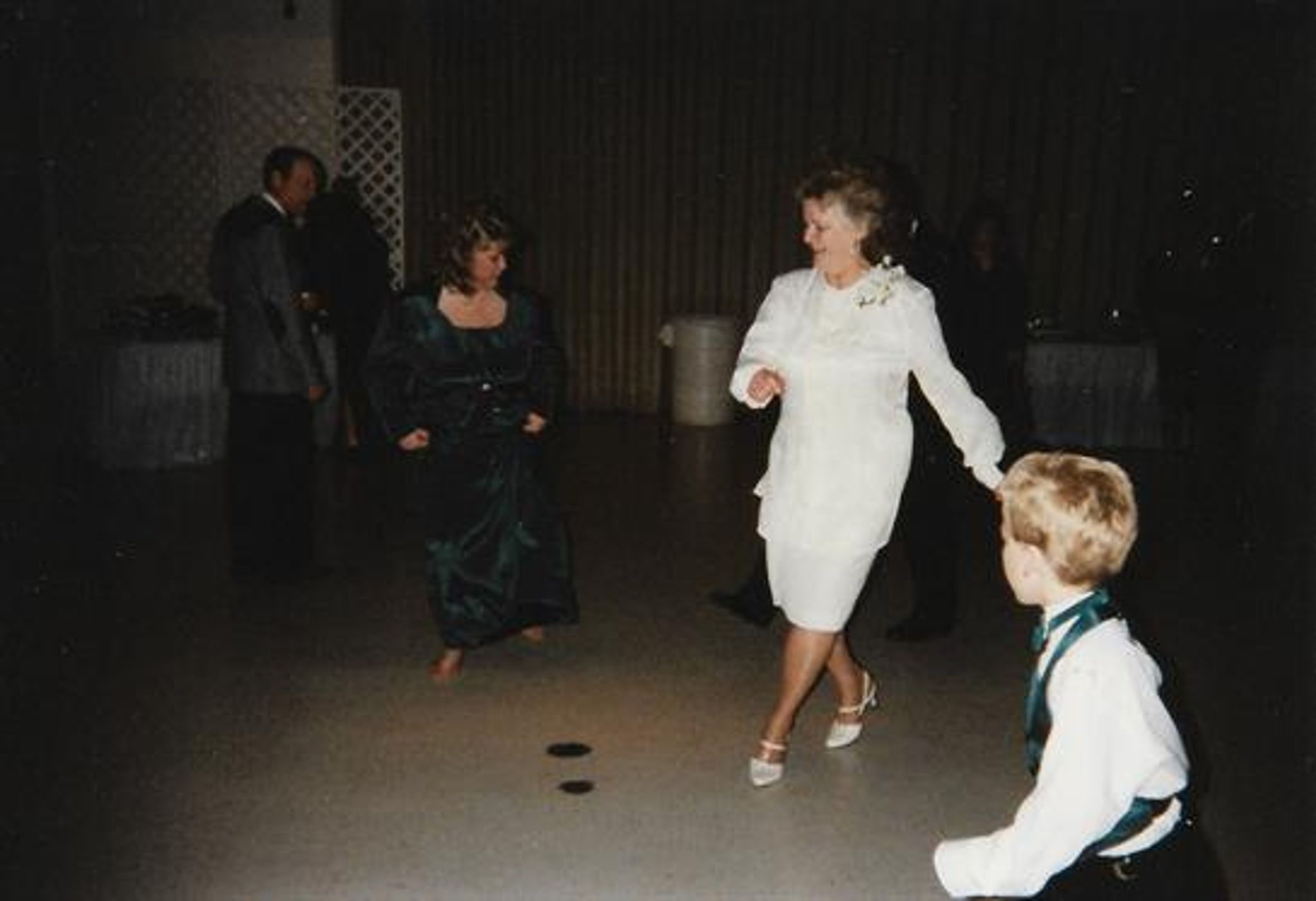 Elizabeth Ann Mcmillen photo gallery image 2 of 26