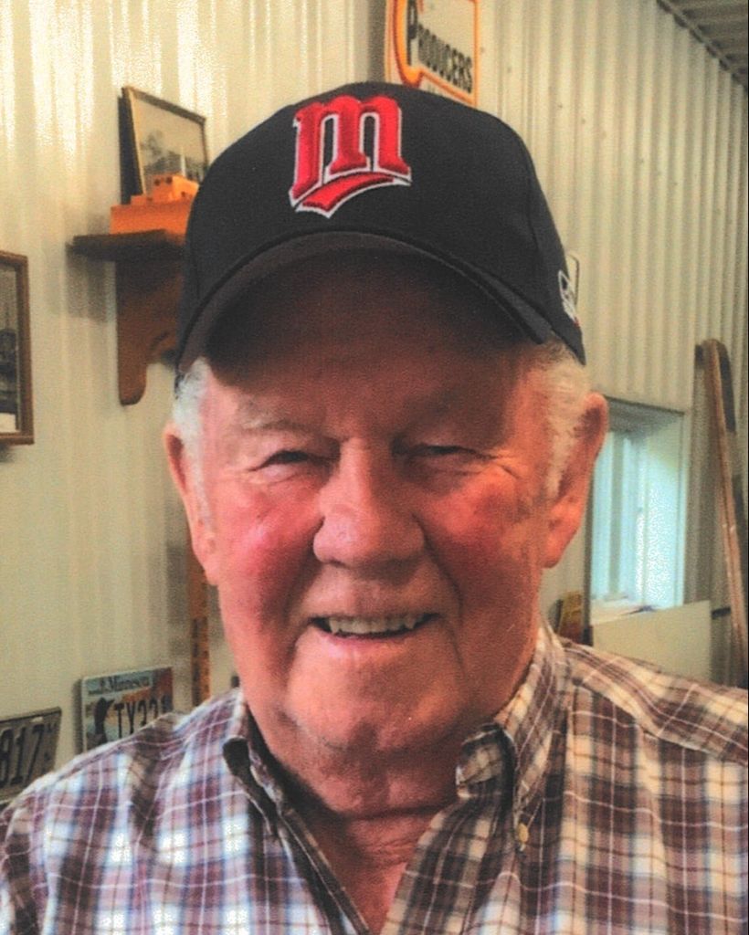 Silas DeWayne Hatlestad Profile Photo