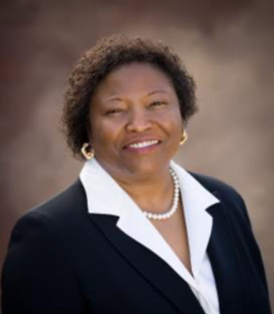 Linda Lanton Profile Photo