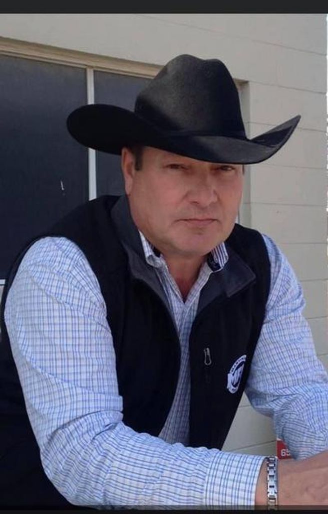 Woodrow Michael "Mike" Turner Profile Photo