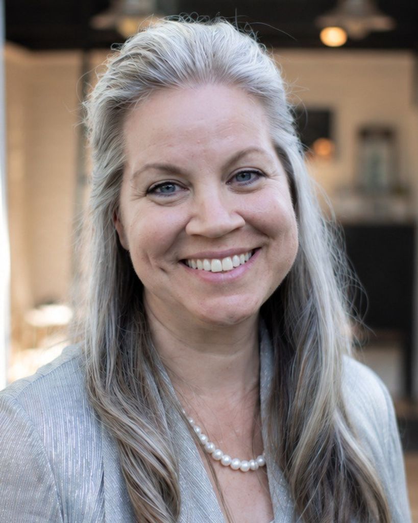 Peggy Elmhorst Profile Photo