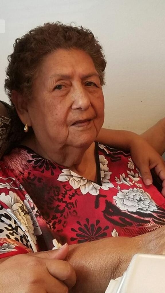Reyna Quintanilla Profile Photo