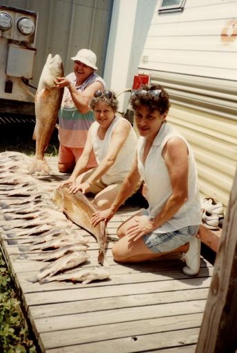 Linda Varnado Legnon photo gallery thumbnail 27 of 86