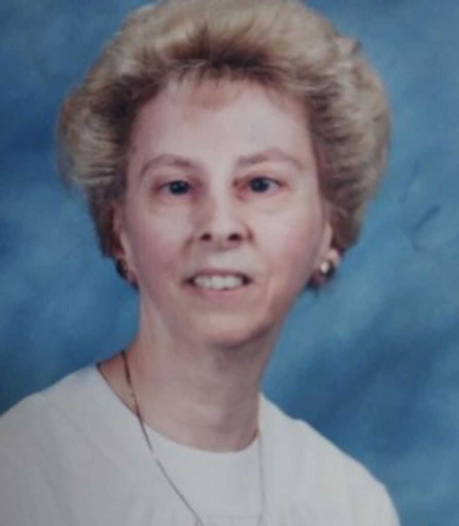 Karen Simmons Profile Photo