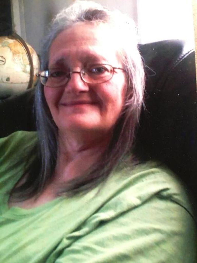 Doris Fernando