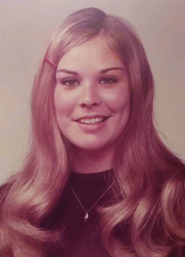 Louise Ann Castle Profile Photo