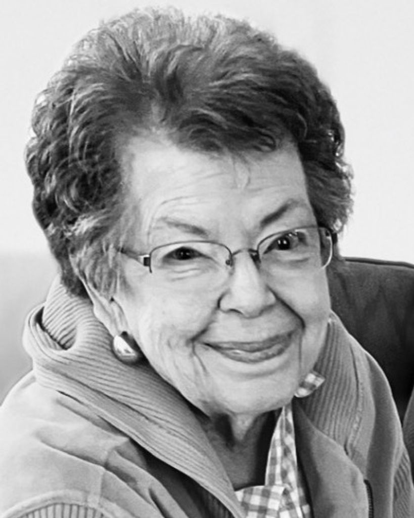 Sue Lewis Profile Photo