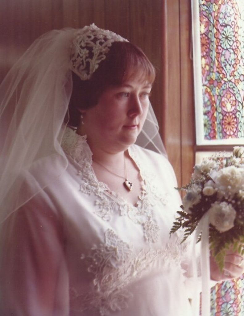 Linda R. (Briel)  Herneisen
