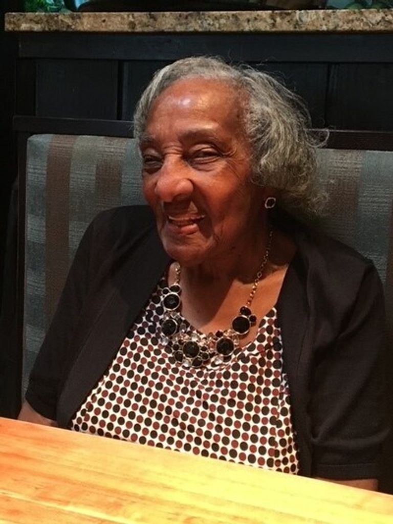 Maggie Mae Sowls Profile Photo