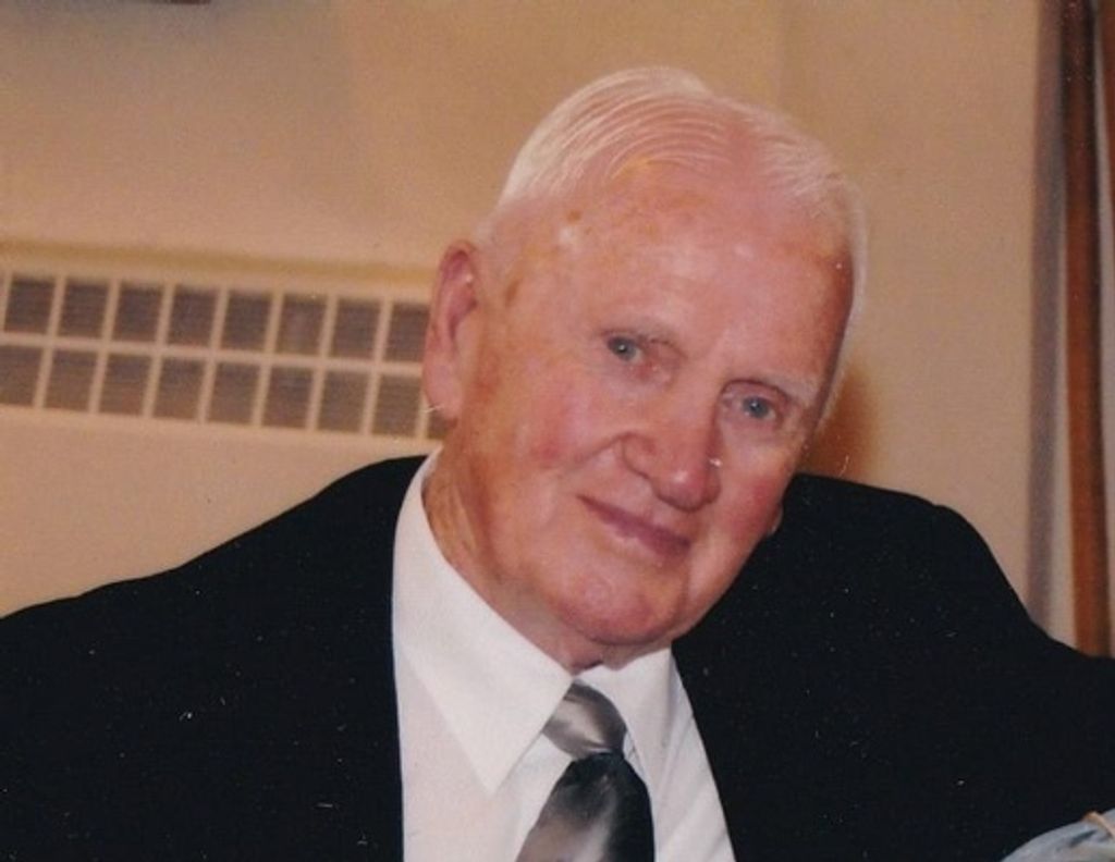 Wallace Raymond Symons. Sr.