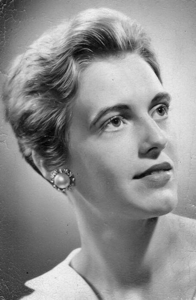 Shirley Rae "Shirl" Whitnack