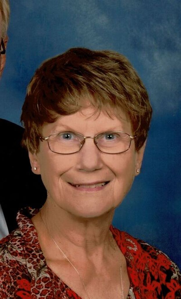 Victoria "Vickie" Fischer