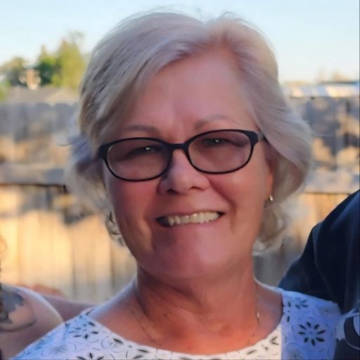 Kim Elizabeth Snow Profile Photo