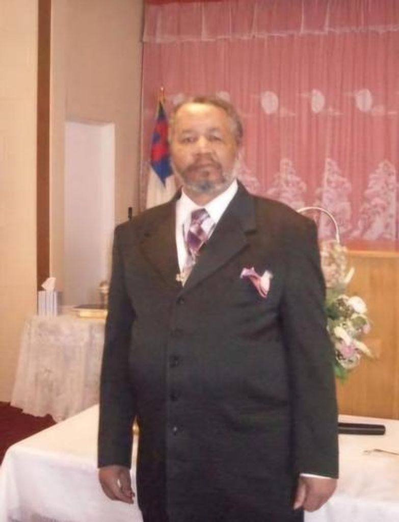 Chester Mitchell Profile Photo