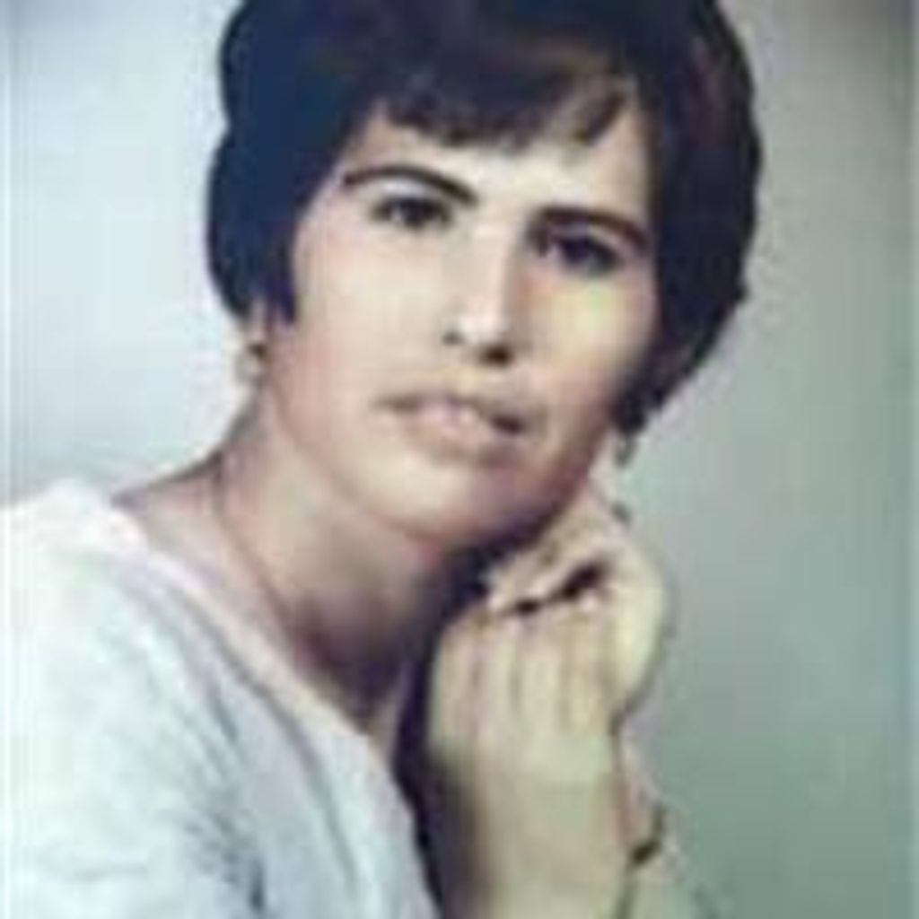 Janie Flores
