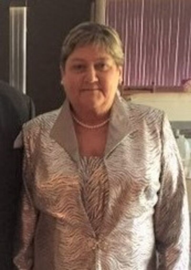 Linda Lee Colombarini Profile Photo