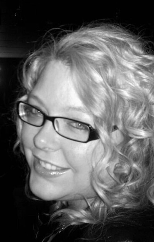 Nichole Marie Holt Profile Photo