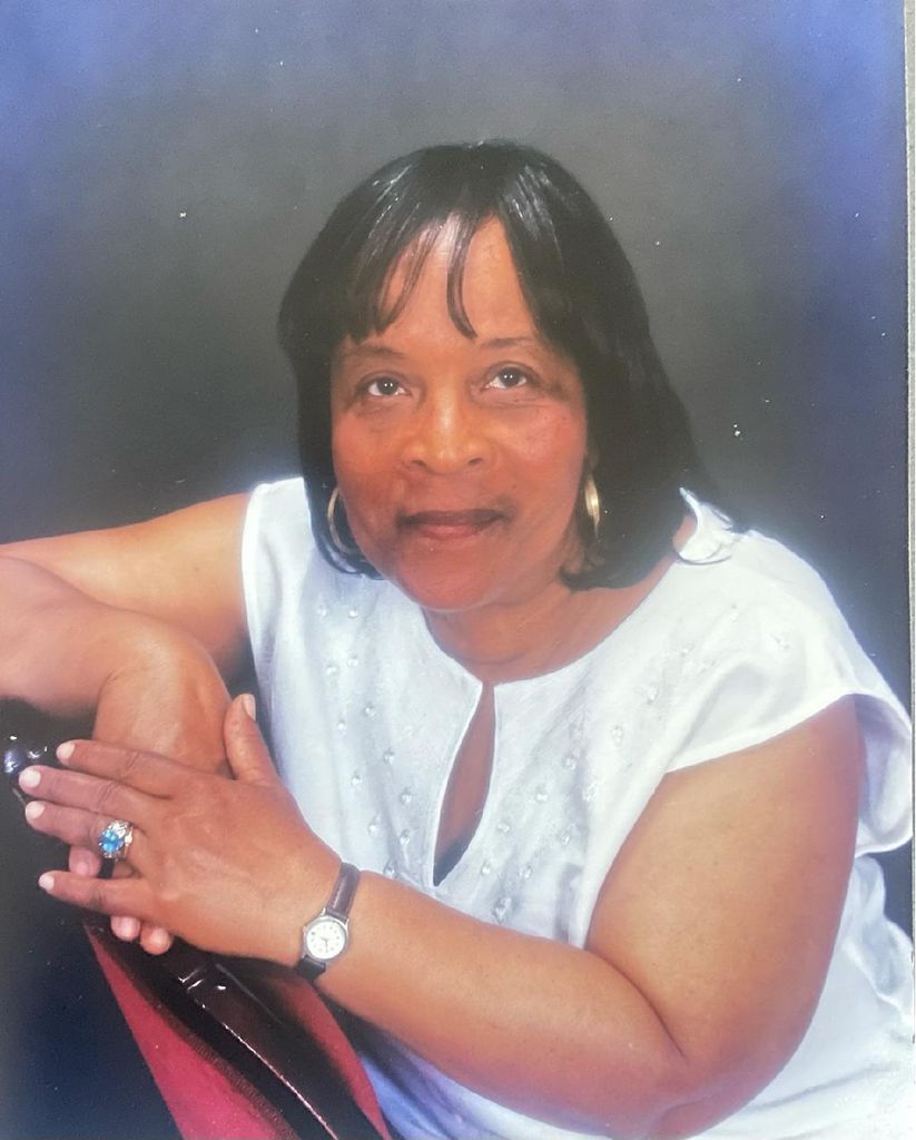 Mrs. Elaine Crosby White Profile Photo