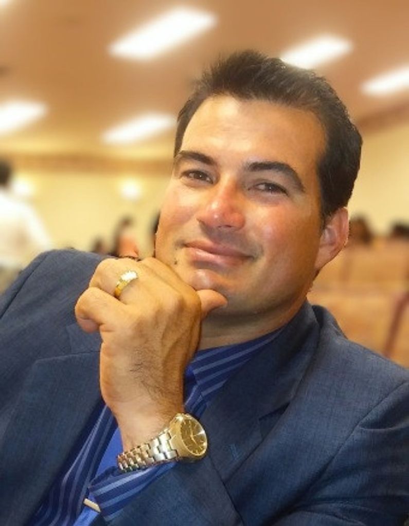 Rey Avila-Latour