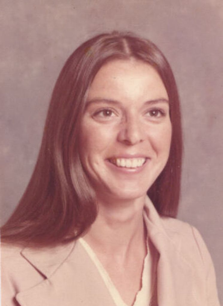 Linda Giles Carr