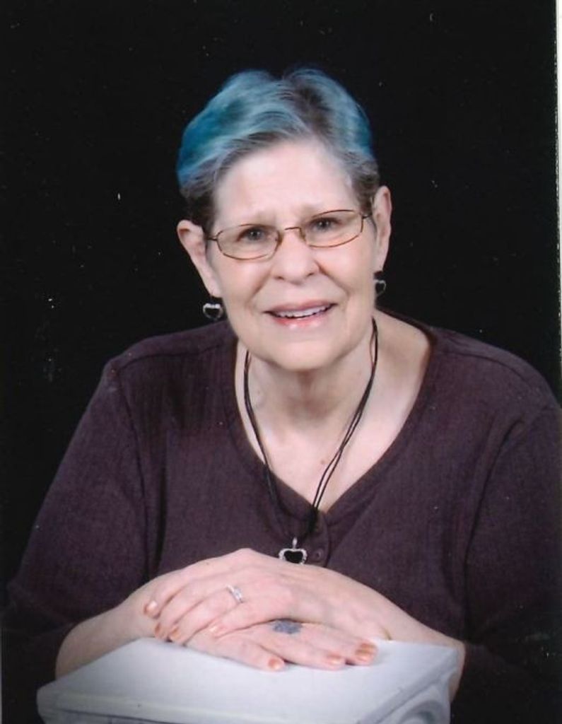 Michele "Mickey" J. (Mitte')  Hahn