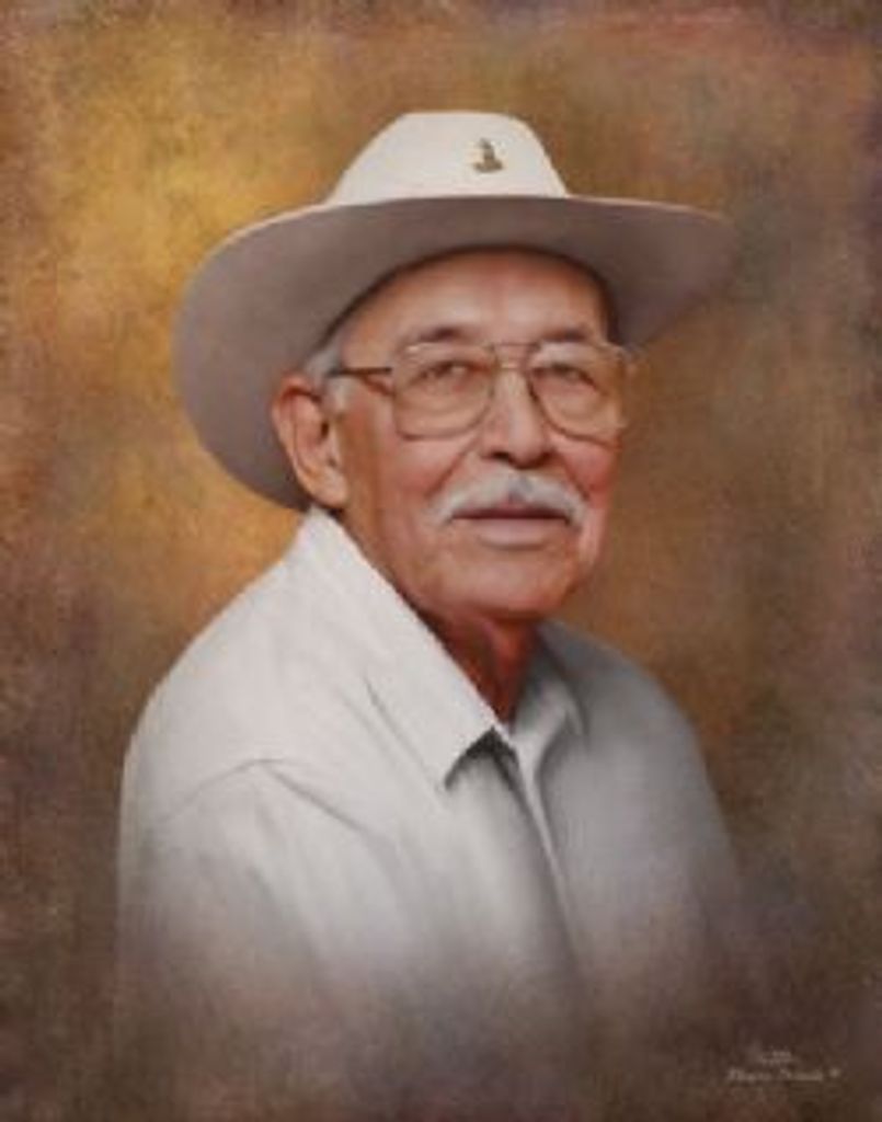 Elias Salazar