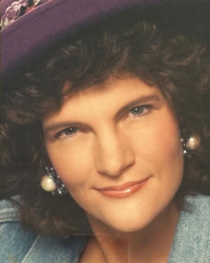 Rebecca Davis Kanan Jones Profile Photo