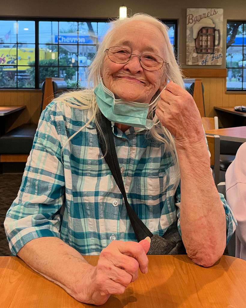 Sandra Holt