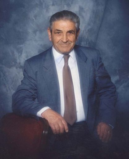 Antonio Colavecchia photo gallery thumbnail 1 of 2