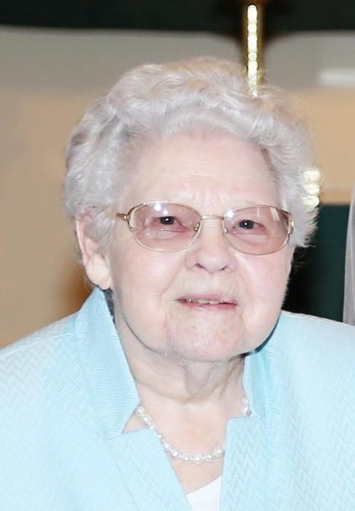 Maxine W. (Wallis)  Watson