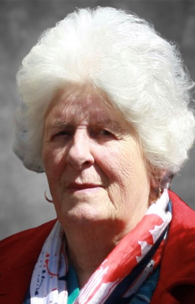 Eve Degeer
