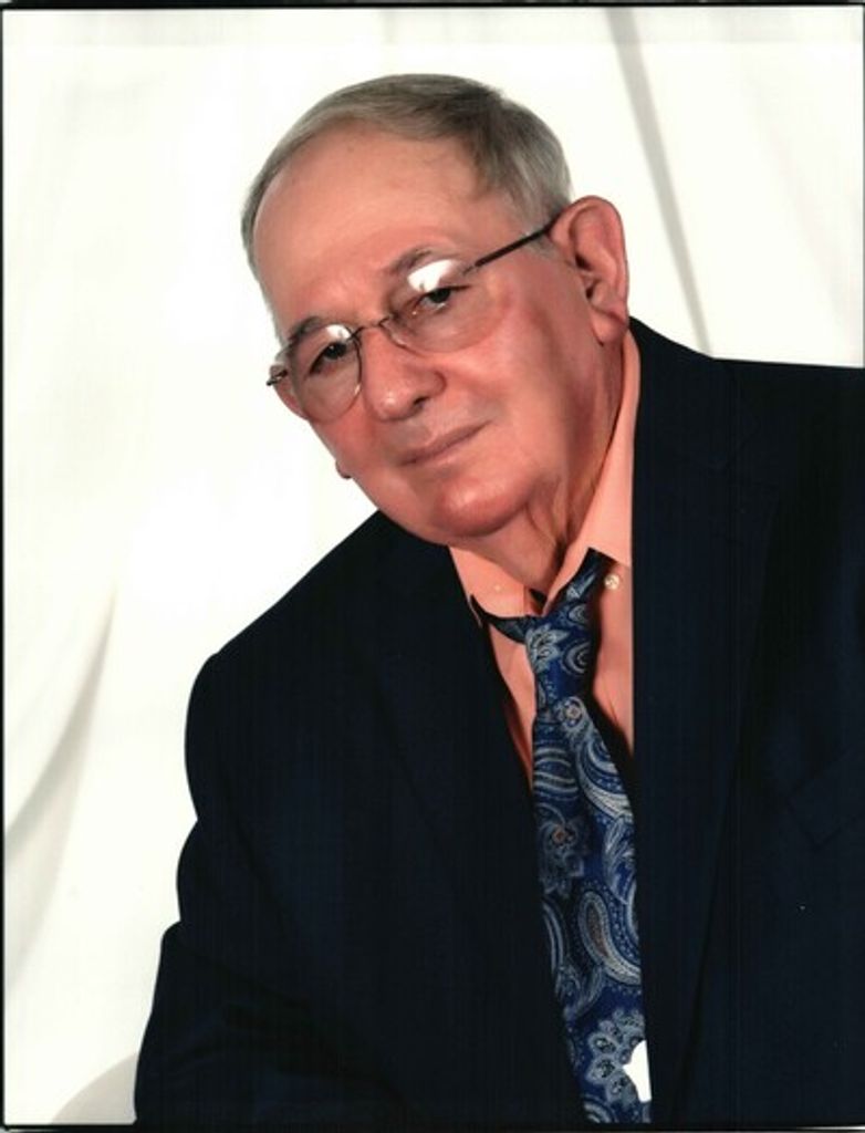 Melvin Berlet Holiday, Jr. Profile Photo