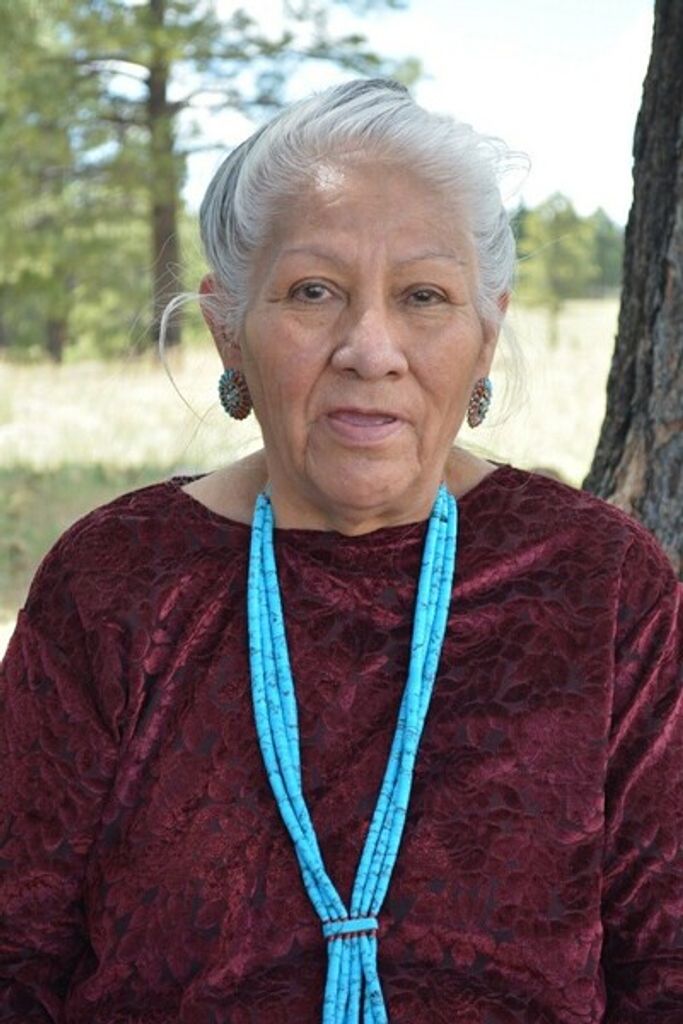 Lorraine Shirley Singer Profile Photo