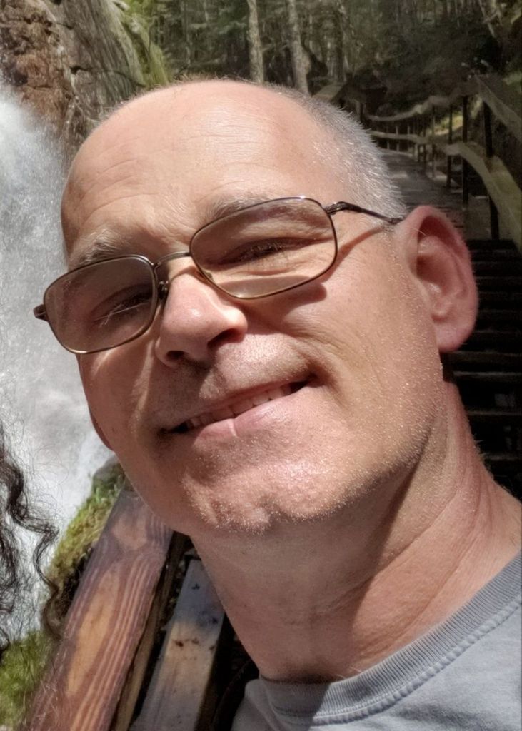 Thomas Richard Martel Profile Photo