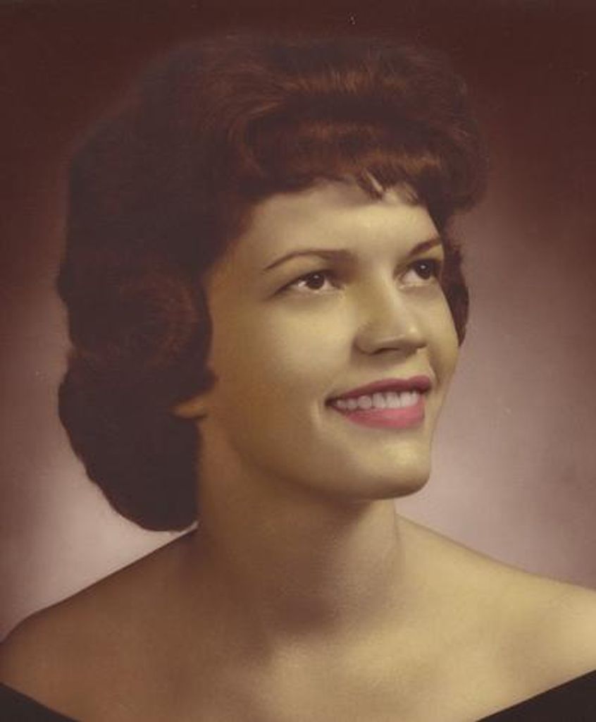 Donna Bruce Profile Photo