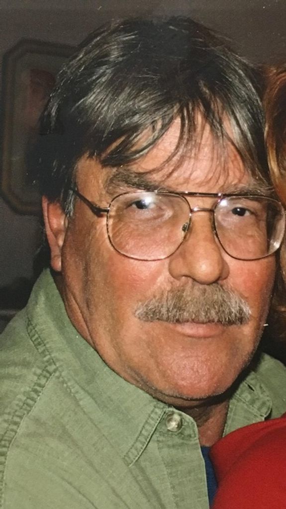 Thomas Hall Wallace, Jr. Profile Photo