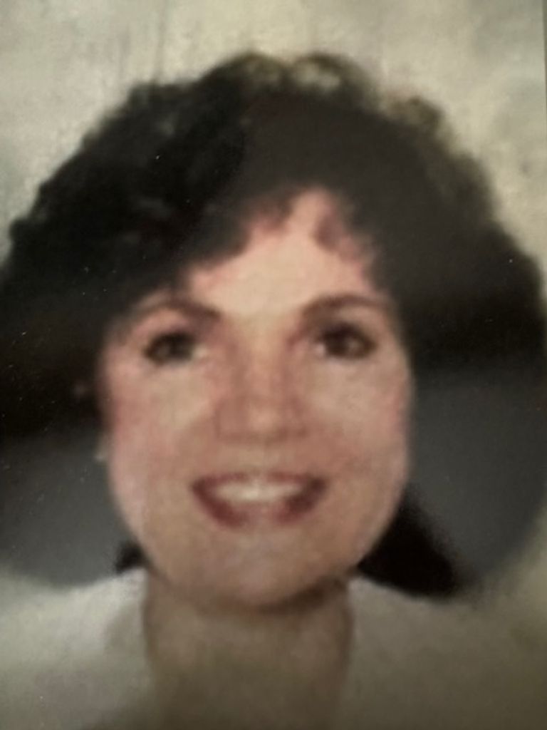 Sue Ann Lowe Profile Photo