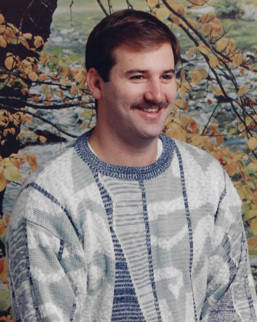 Douglas Dale Mills Profile Photo