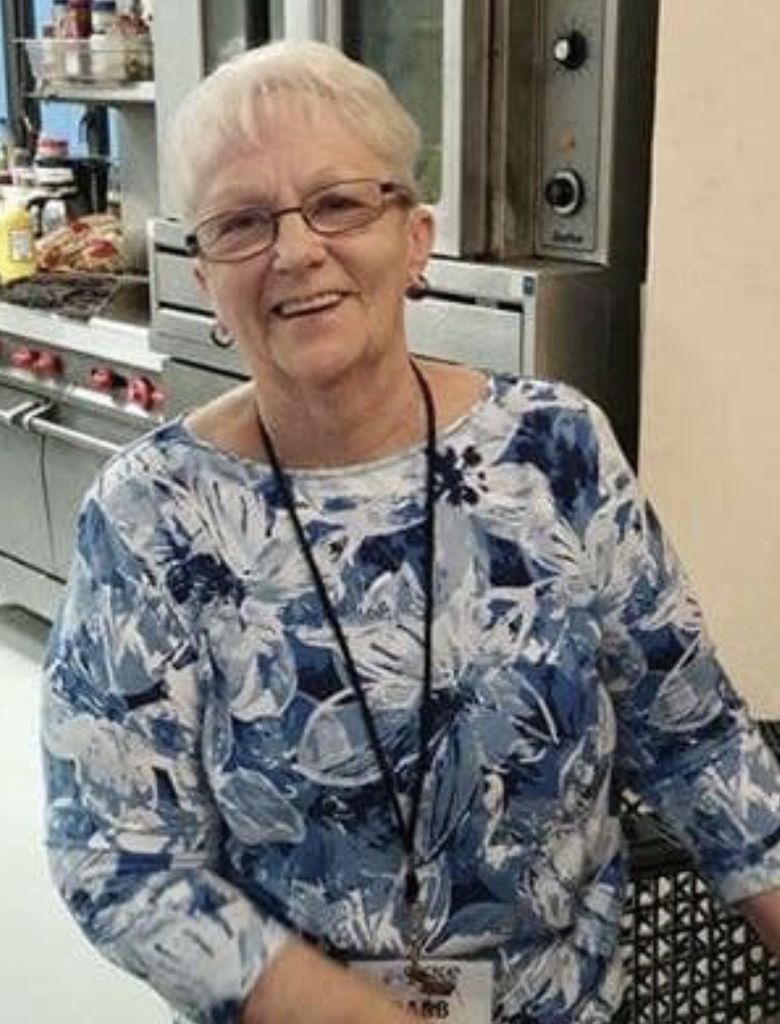 Barbara Lou Bueno