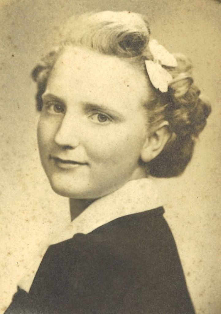 Lorene Hartwig Profile Photo