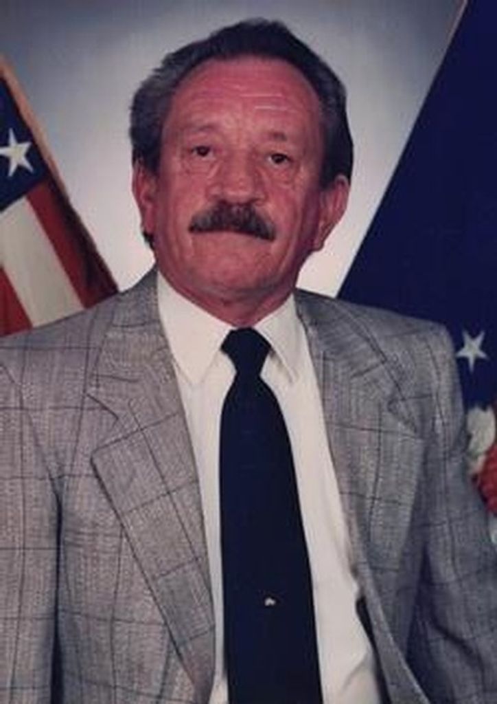 Thomas "Wayne" Capps