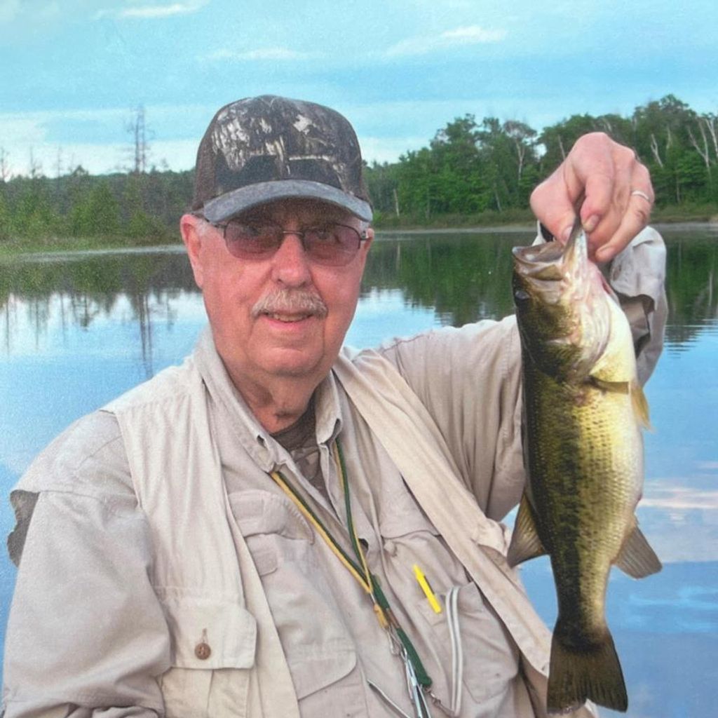 Earl Gilliland Profile Photo