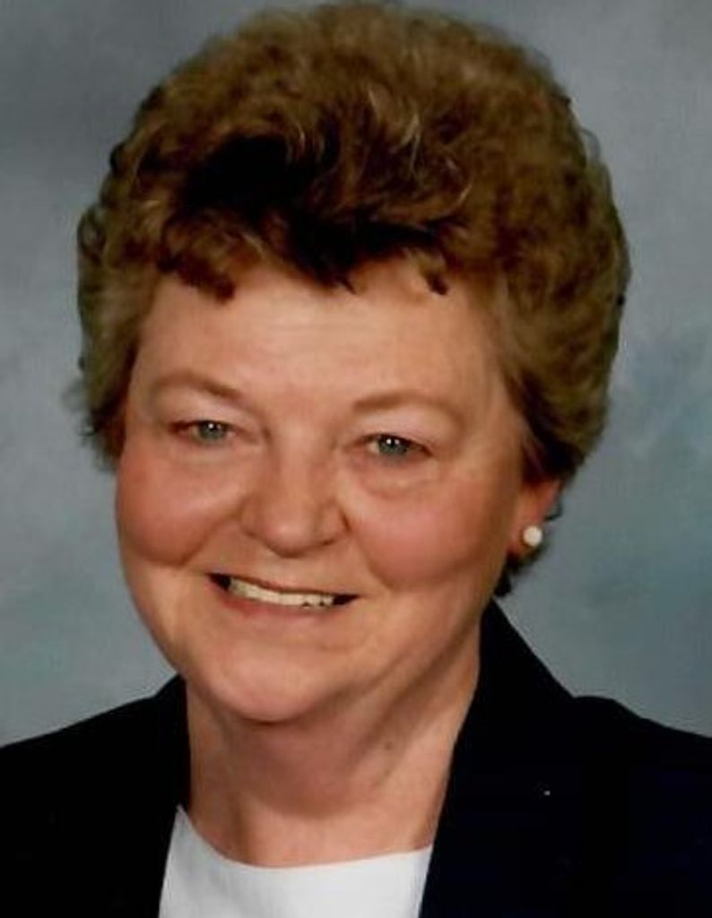 Joan E. (Strom)  Fluegel