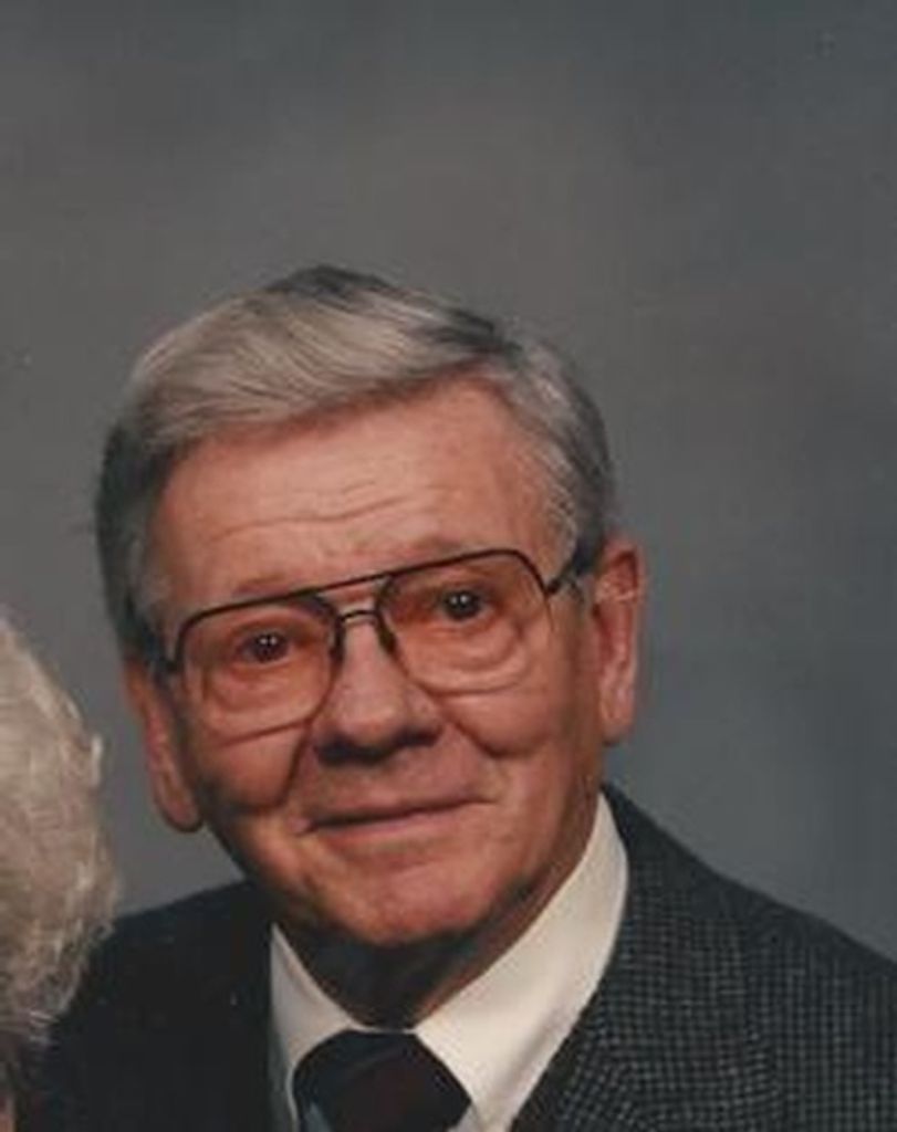 A. Max Knestrick Profile Photo