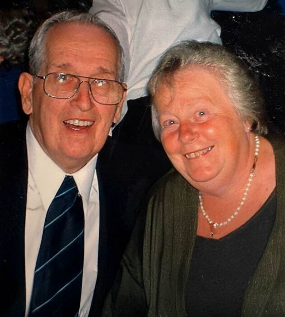 Gloria Ann (Sebolt)  Arnold